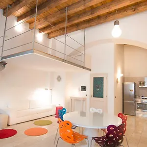  Apartamento Modern In Historic Building Italia